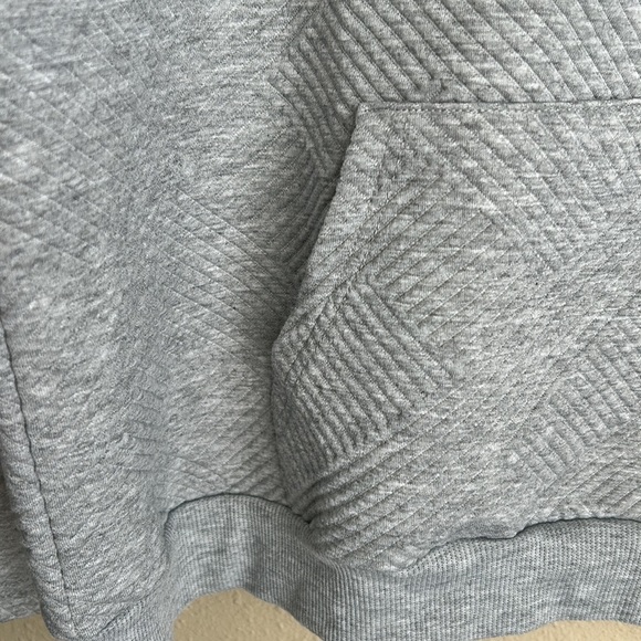 Women’s pullover, no tags. Fun stitching pattern. - Picture 3 of 5